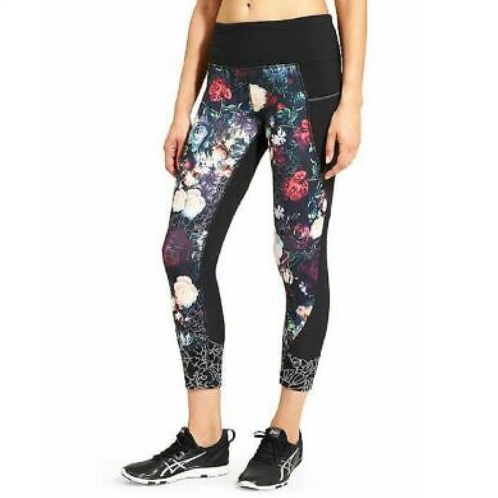 Athleta Orchid Relay Capri Leggings